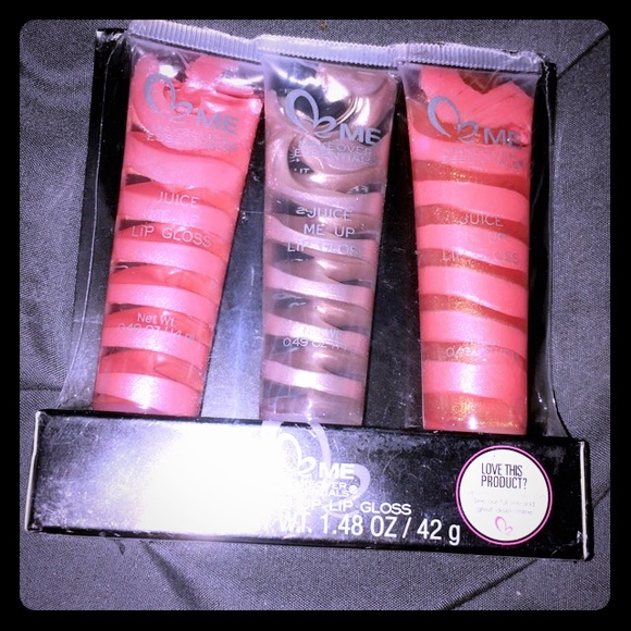 Me Makeover Essentials - Picture 1 of 2